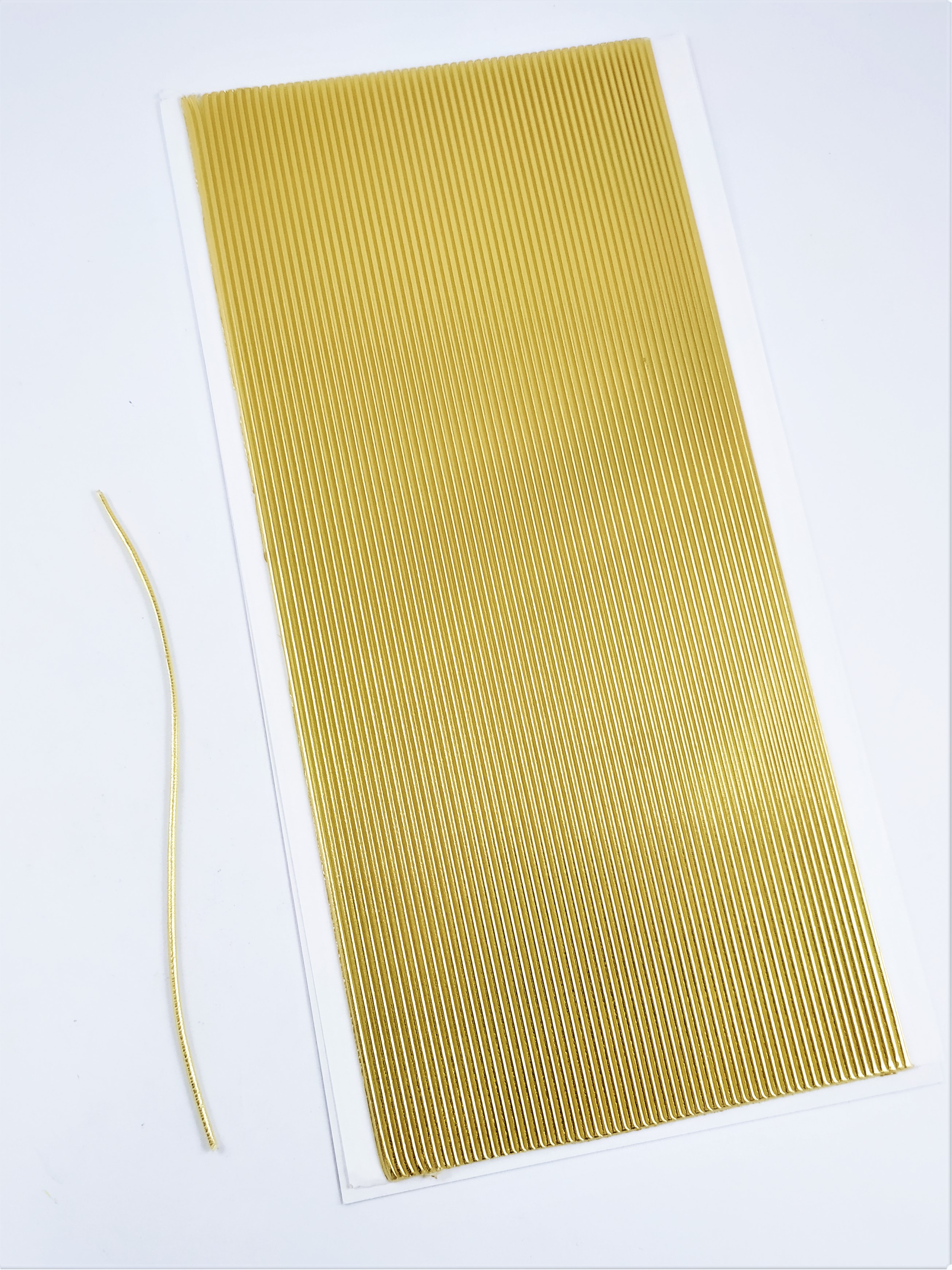 Voskový pásek zlatý 2 mm x 25 cm