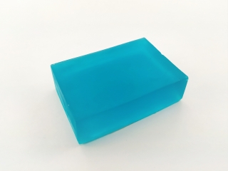 Mýdlová hmota tyrkysová transparentní 440 g